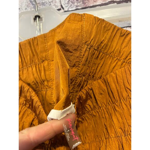 fp free people movement orange shorts The Way home women's size medium - Picture 5 of 6